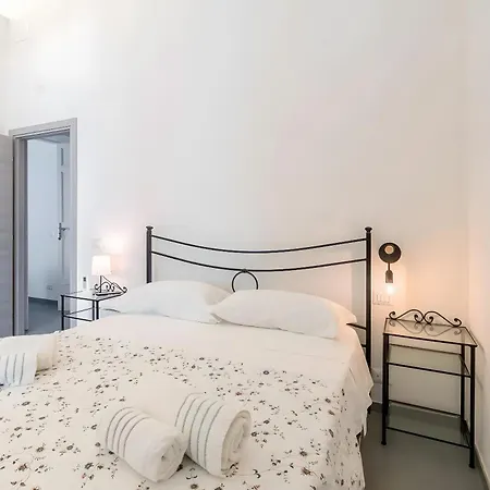 Πανσιόν Al 214-ragusa 4*