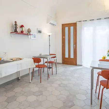 Πανσιόν Al 214-ragusa 4*